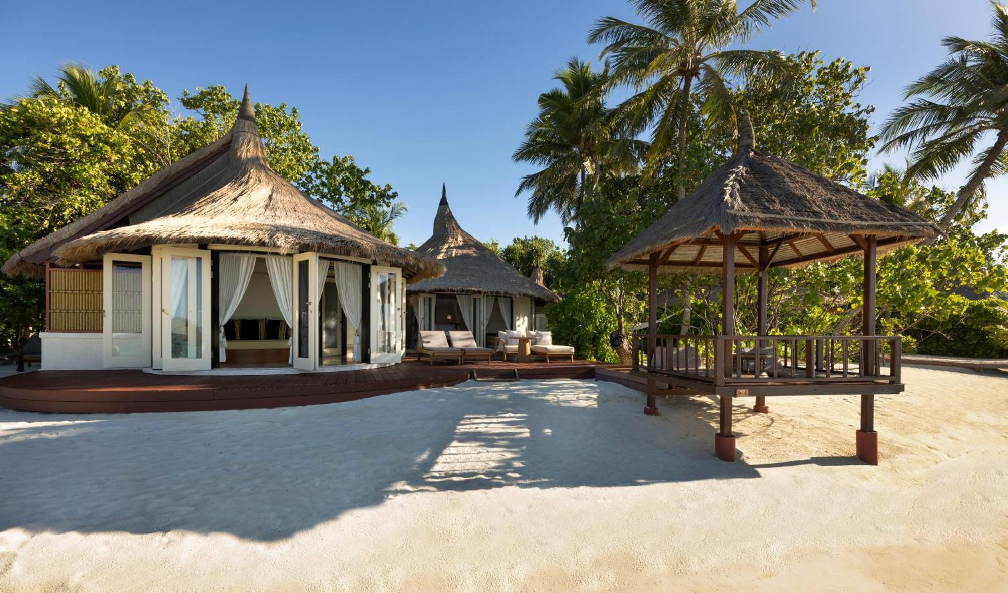 Hotel Banyan Tree Vabbinfaru Malé Esterno foto