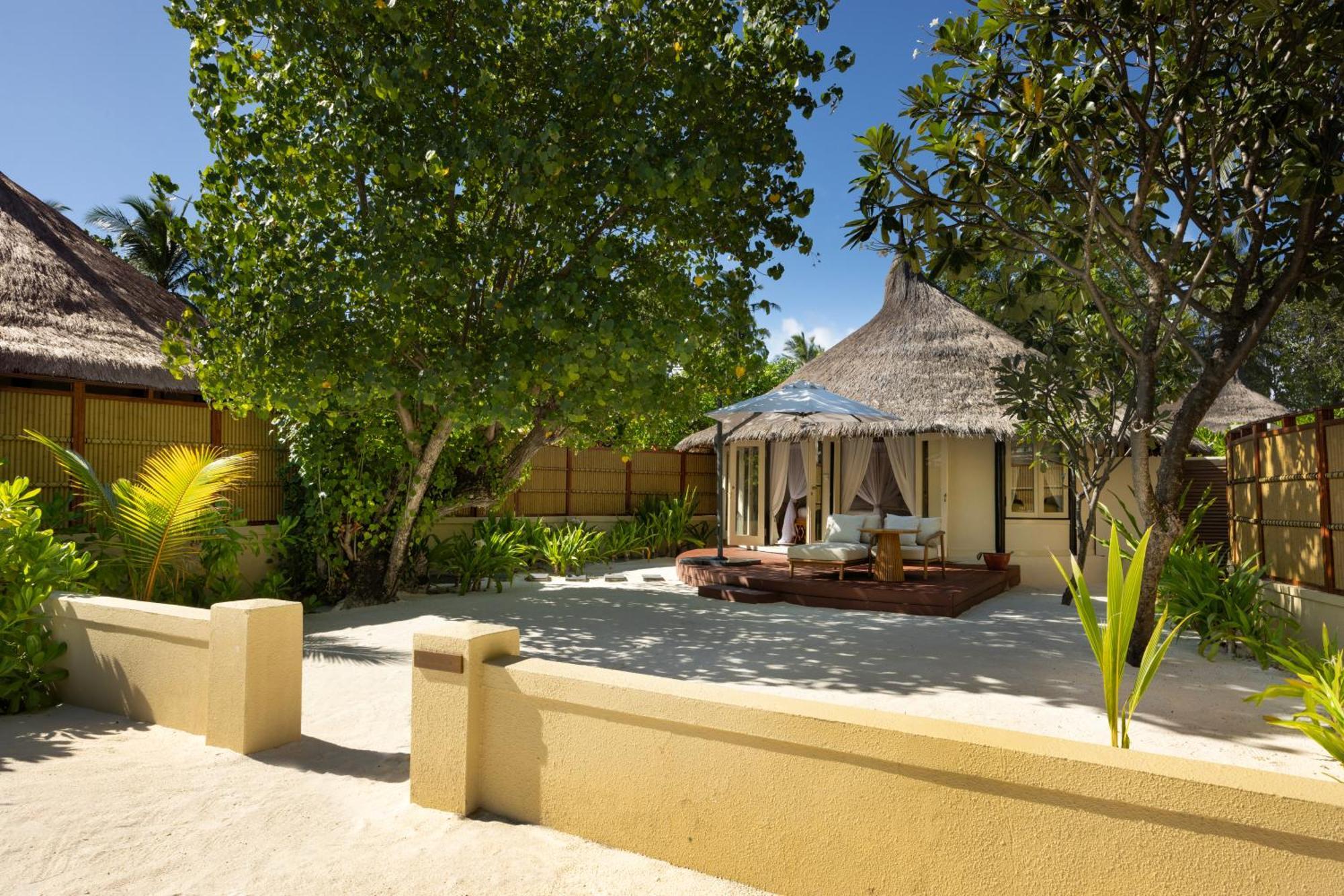 Hotel Banyan Tree Vabbinfaru Malé Esterno foto