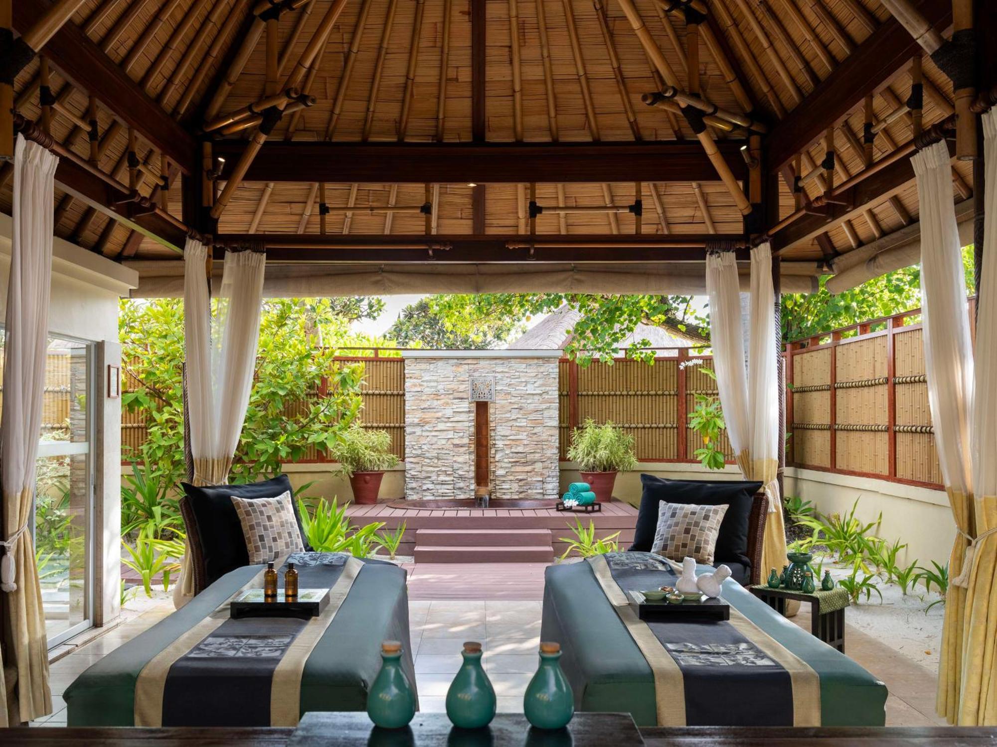 Hotel Banyan Tree Vabbinfaru Malé Esterno foto