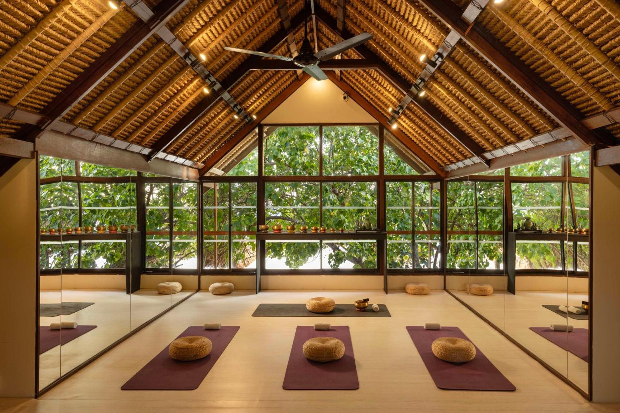 Hotel Banyan Tree Vabbinfaru Malé Esterno foto