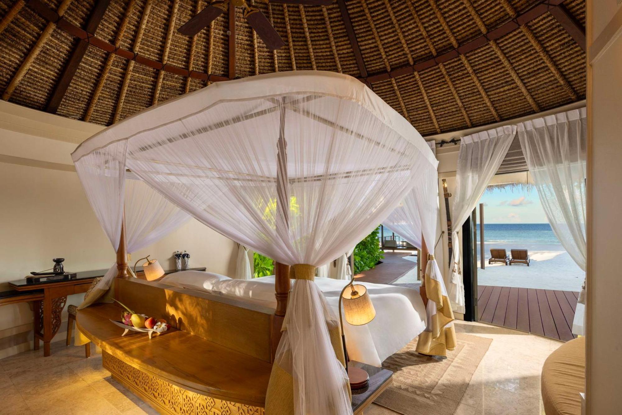 Hotel Banyan Tree Vabbinfaru Malé Esterno foto