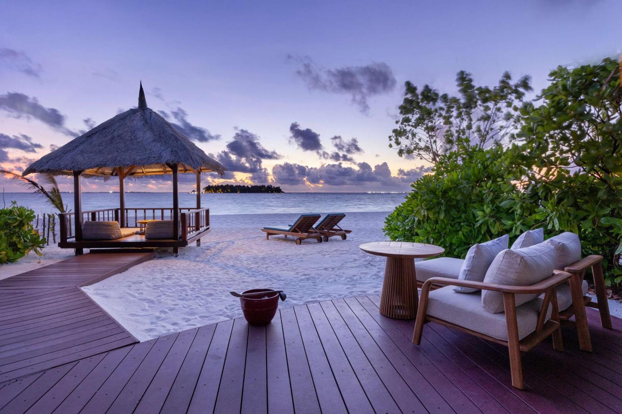 Hotel Banyan Tree Vabbinfaru Malé Esterno foto