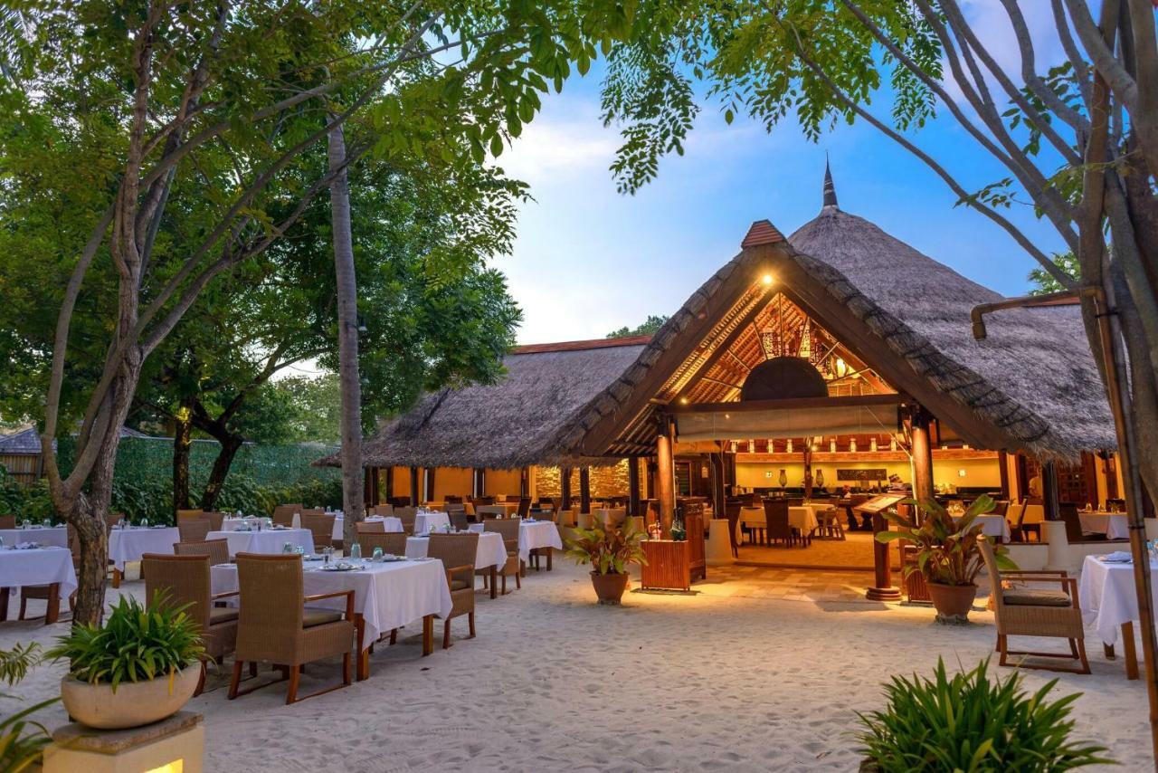 Hotel Banyan Tree Vabbinfaru Malé Esterno foto